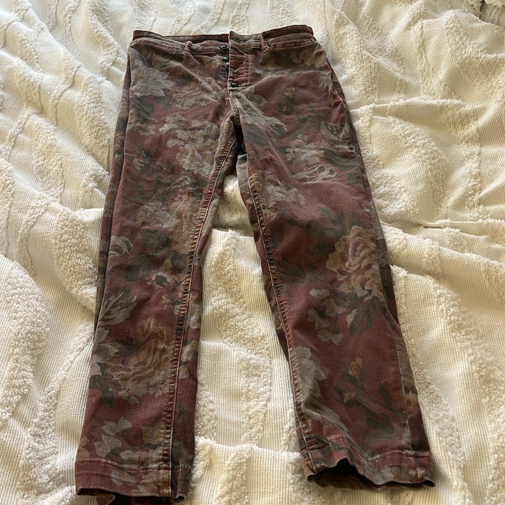 Pilcro high rise slim floral Anthropologie jeans size 28